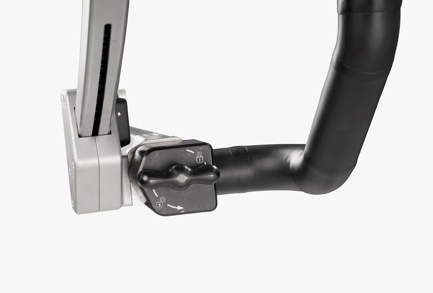 Adante_Installing Traction Mounts_4