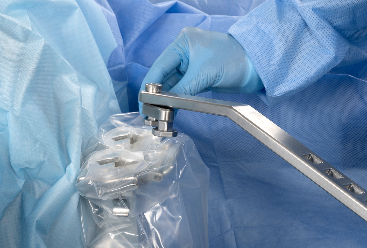 Adante_Femoral Hook Installation_1