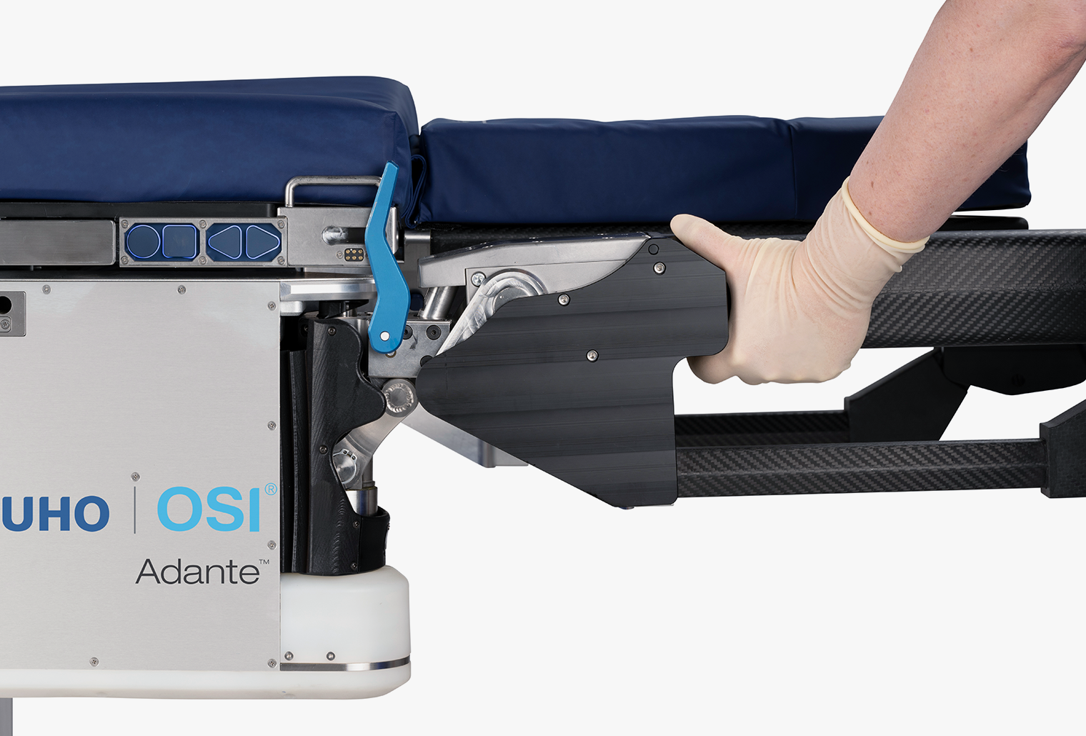 Adante_Installing the Leg Spars_2